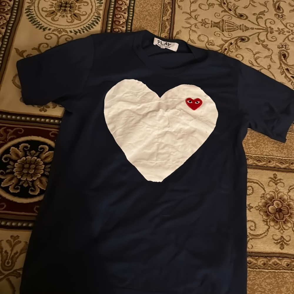 Authentic PLAY. Comme des garçons